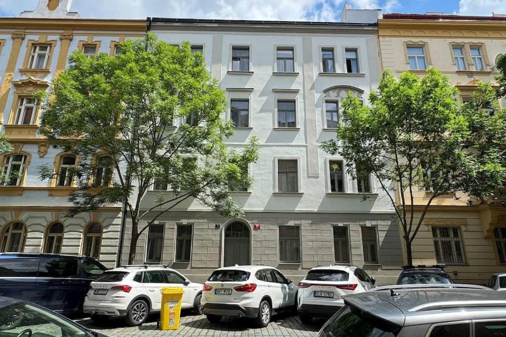 Cozy Karlin Apartment Prague Luaran gambar